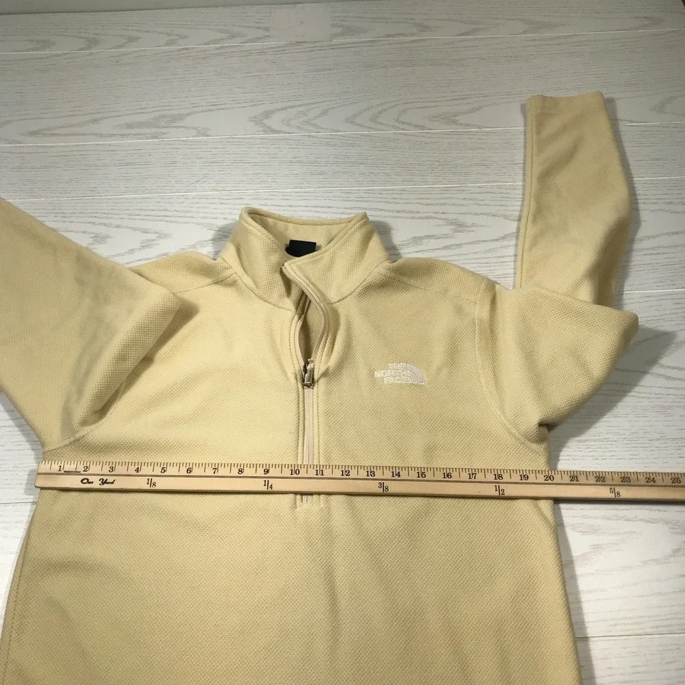 The North Face Quarter Zip Pullover Mens M Beige Waffle Knit Mock Neck Sweater